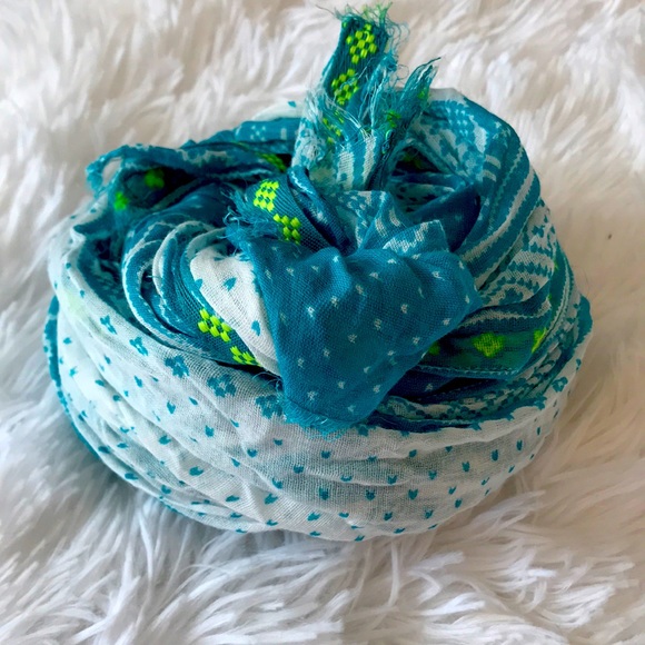 AEO Scarf / Wrap